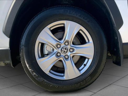 Used 2025 Toyota RAV4 XLE image 11