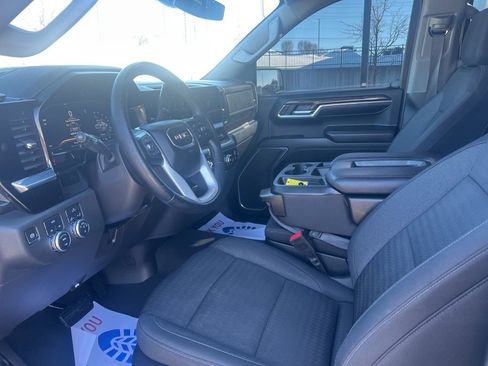 Used 2024 GMC Sierra 1500 Elevation image 6