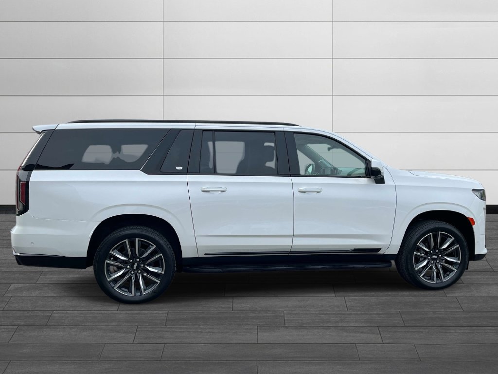 Used 2023 Cadillac Escalade ESV Sport Platinum AWD/4WD image 6