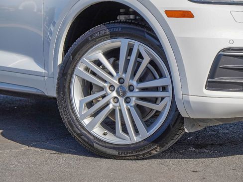 Used 2018 Audi Q5 2.0T Premium Plus w/ Premium Plus Package image 2