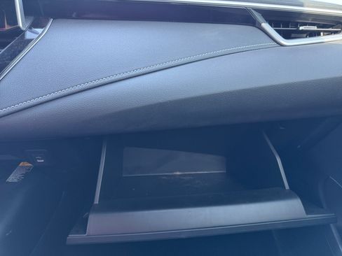 Used 2025 Toyota Corolla SE w/ SE Package FWD image 24