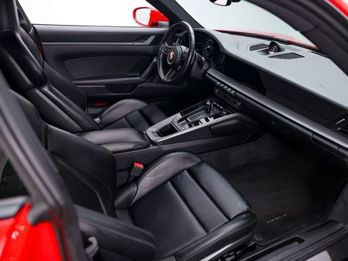 Used 2020 Porsche 911 Carrera S image 17