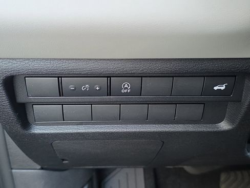 New 2026 Mitsubishi Outlander SE image 27