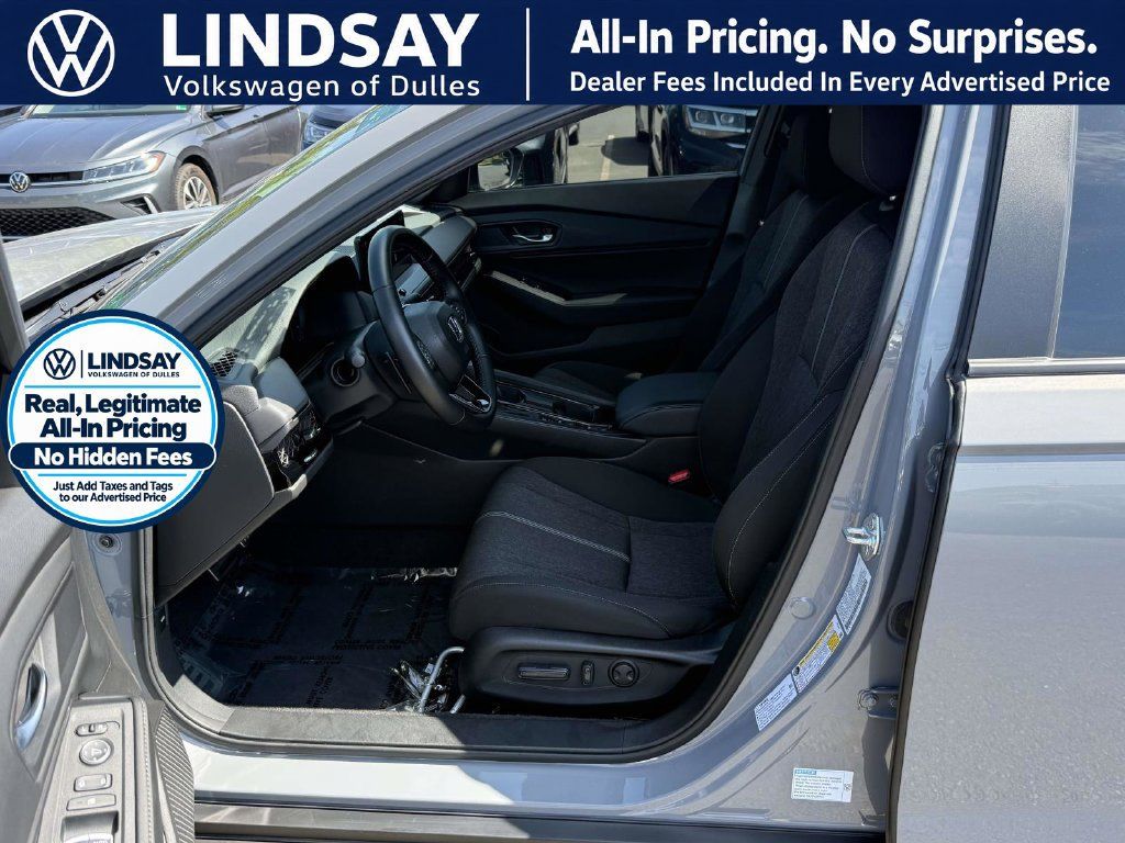 Used 2024 Honda Accord Sport image 11