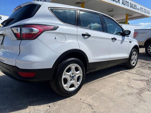 Used 2017 Ford Escape S FWD image 4