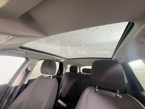 Used 2020 Land Rover Discovery Sport Standard image 17