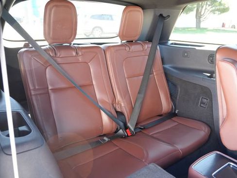 Used 2025 Lincoln Aviator Reserve w/ Jet Appearance Package AWD/4WD image 22
