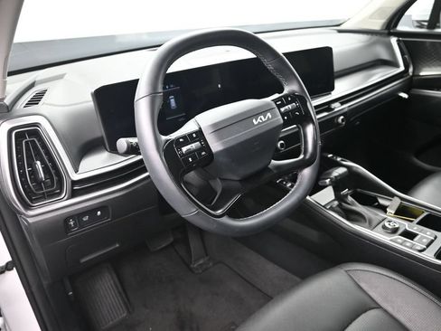 Certified 2026 Kia Sorento EX AWD/4WD image 12