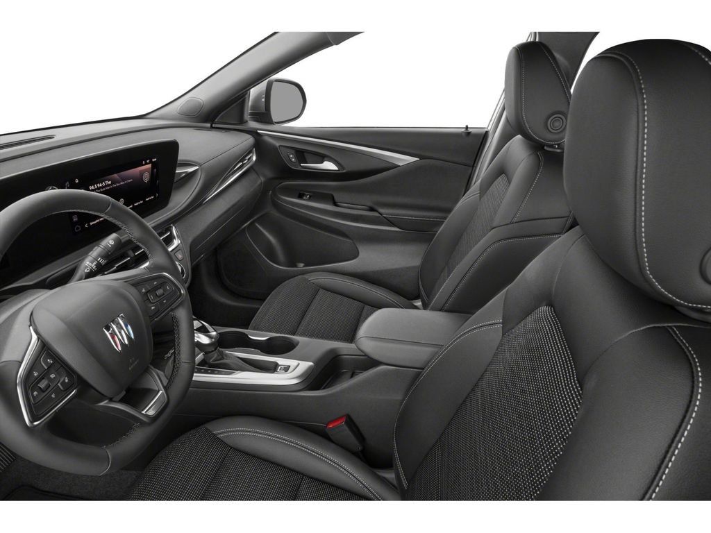 Used 2024 Buick Envista Sport Touring w/ Convenience I Package FWD image 6