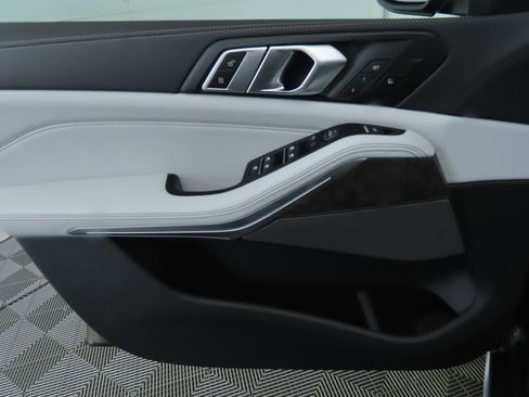 New 2026 BMW X5 sDrive40i w/ Climate Comfort Package image 25