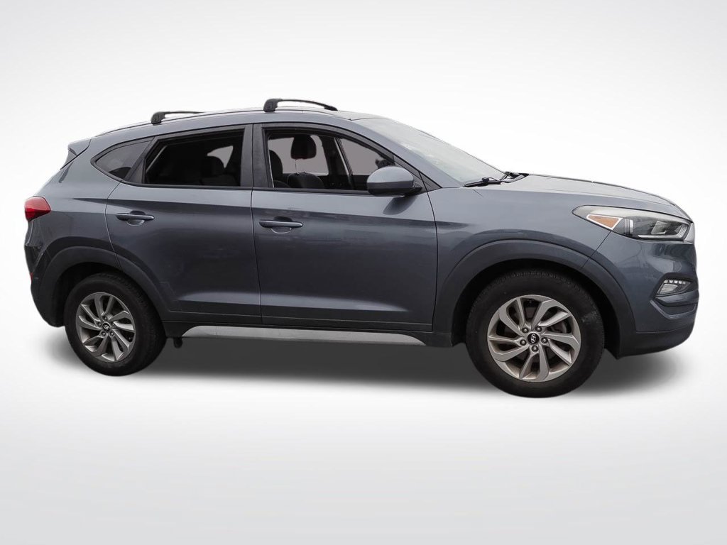 Used 2017 Hyundai Tucson SE w/ SE Popular Package 02 AWD/4WD image 5