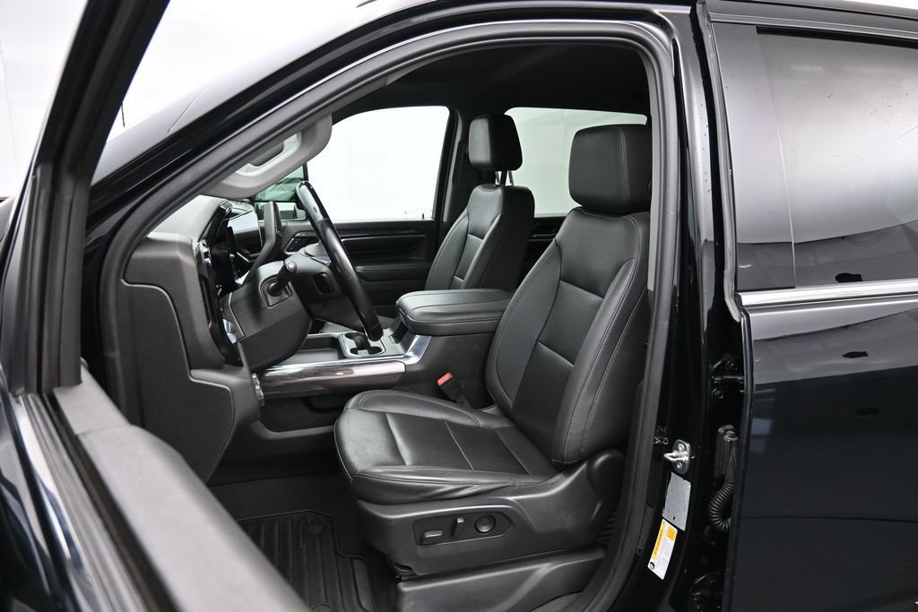 Used 2024 Chevrolet Silverado 2500 LTZ w/ LTZ Convenience Package AWD/4WD image 21