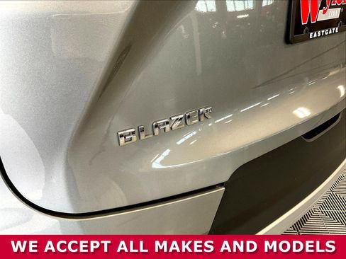 Used 2024 Chevrolet Blazer LT w/ Convenience Package FWD image 22