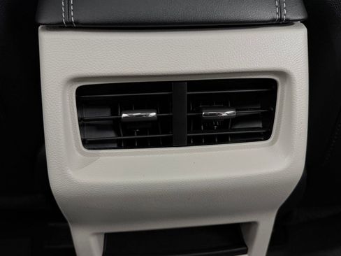 Used 2023 Ford Edge Titanium image 25