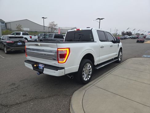Used 2023 Ford F150 Limited image 5
