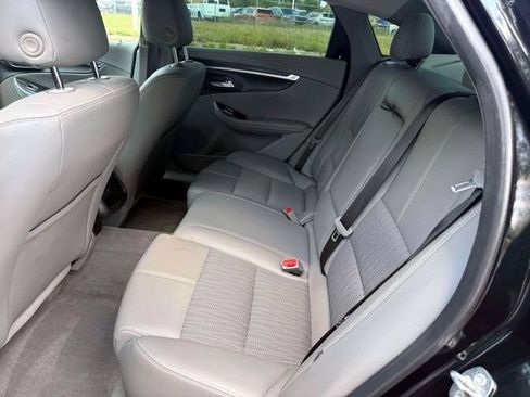 Used 2018 Chevrolet Impala LS FWD image 13