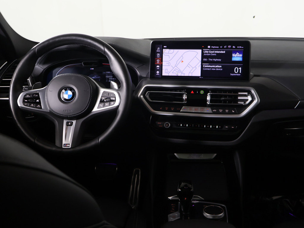 Used 2025 BMW X4 xDrive30i AWD/4WD image 34
