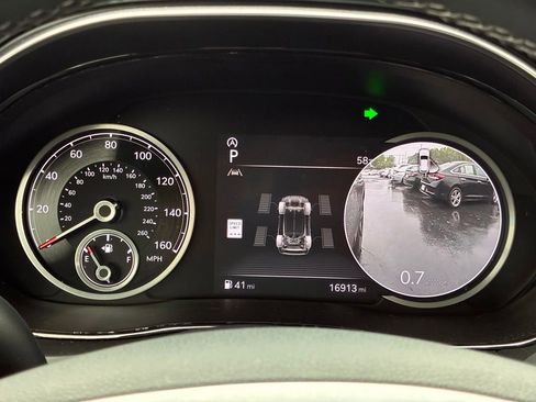 Used 2024 Genesis GV70 3.5T Sport w/ Sport Advanced Package AWD/4WD image 31