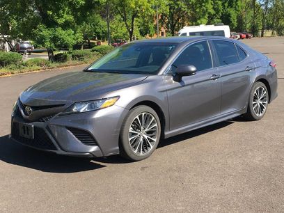 Used 2018 Toyota Camry SE