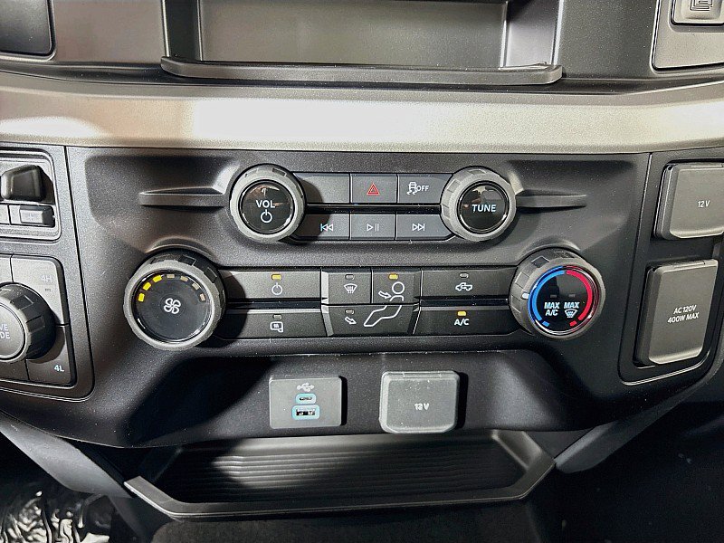 New 2027 Ford F250 XLT w/ FX4 Off-Road Package AWD/4WD image 16