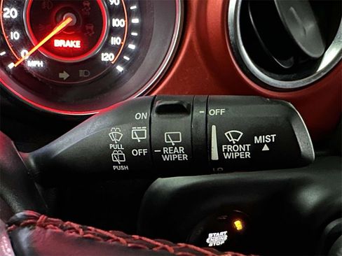 Used 2021 Jeep Wrangler Unlimited Rubicon image 31