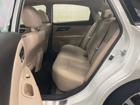 Used 2016 Nissan Altima 2.5 SL w/ 2.5 Technology w/LED Package image 6