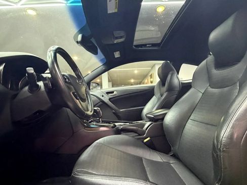 Used 2015 Hyundai Genesis 3.8 RWD image 26