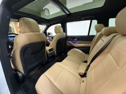 New 2026 Mercedes-Benz GLS 450 4MATIC image 22