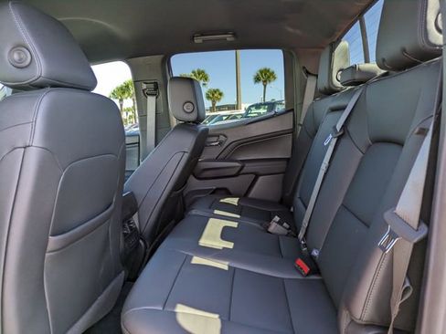 Used 2025 GMC Canyon Elevation w/ Convenience Package image 17