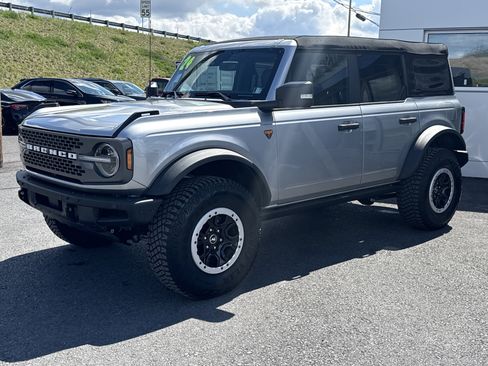 Used 2024 Ford Bronco Badlands AWD/4WD image 7