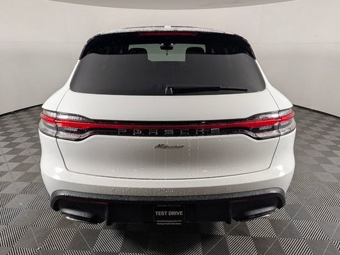 Certified 2023 Porsche Macan AWD/4WD image 6