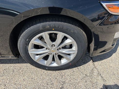 Used 2024 Chevrolet Malibu LT image 32