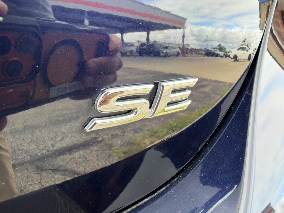 Used 2022 Toyota Camry SE FWD image 26