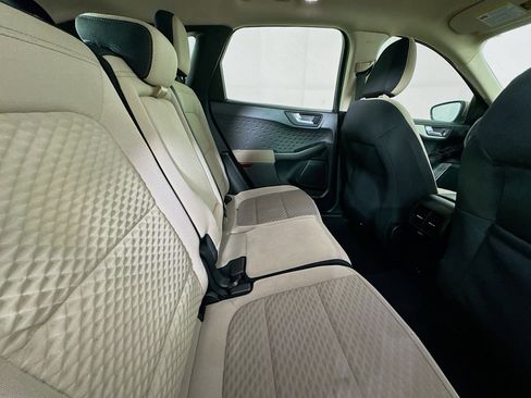 Used 2020 Ford Escape SE image 26