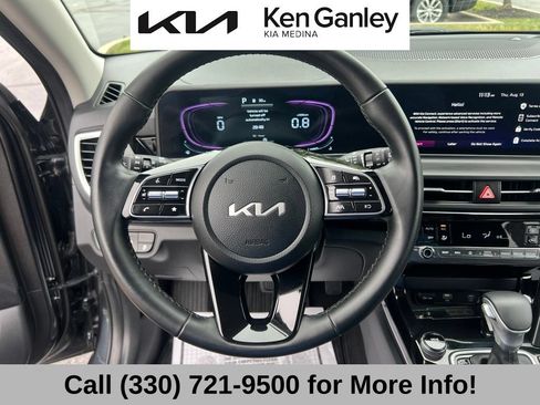 Used 2025 Kia Seltos S AWD/4WD image 34