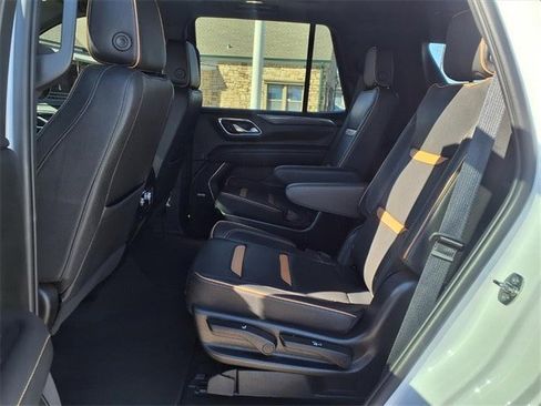 Used 2023 GMC Yukon AT4 w/ Technology Package image 15