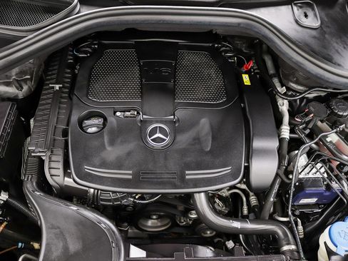 Used 2018 Mercedes-Benz GLE 350 image 34