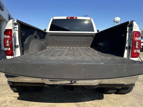 Used 2024 RAM 3500 Tradesman w/ Chrome Appearance Group image 8