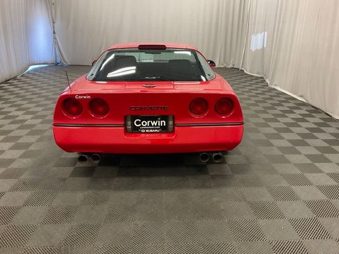 Used 1989 Chevrolet Corvette Coupe RWD image 5