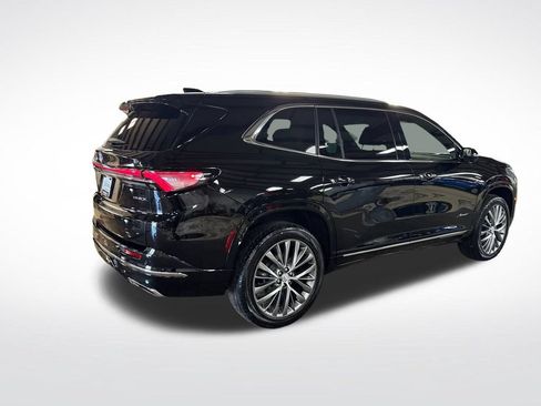 Used 2025 Buick Enclave Avenir w/ Trailering Package, 5000 lbs. AWD/4WD image 5