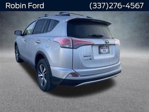 Used 2018 Toyota RAV4 XLE image 3