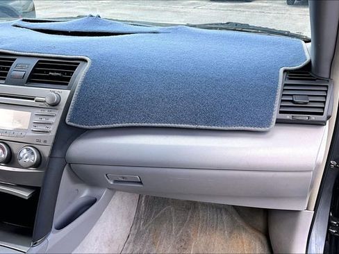 Used 2010 Toyota Camry LE image 20