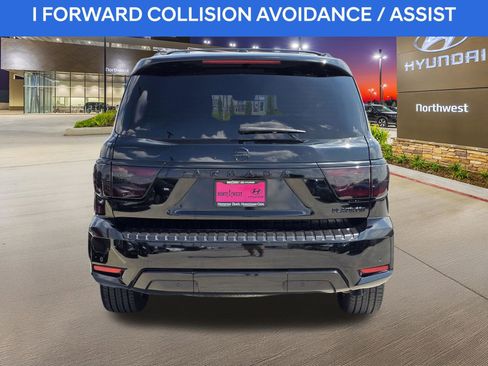 Used 2021 Nissan Armada Platinum w/ Captain's Chairs Package RWD image 7