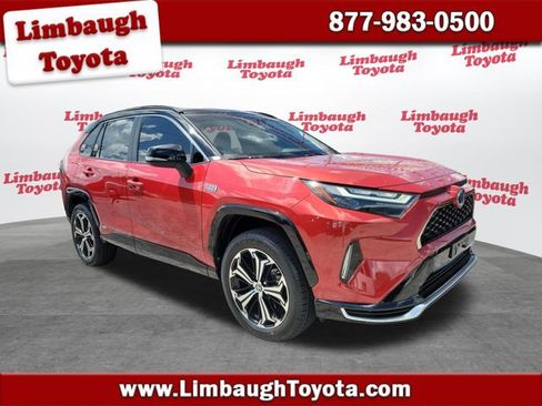 Used 2024 Toyota RAV4 XSE AWD/4WD image 1