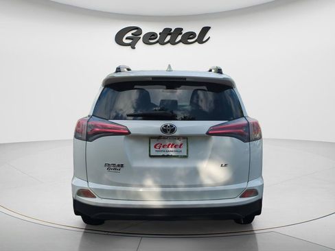 Used 2017 Toyota RAV4 LE image 13