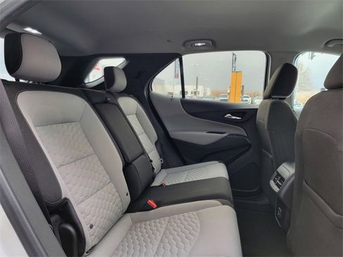 Used 2019 Chevrolet Equinox LS w/ LS Convenience Package image 23
