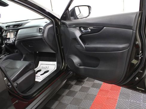 Used 2017 Nissan Rogue SL w/ SL Premium Package AWD/4WD image 22