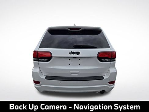 Used 2019 Jeep Grand Cherokee Altitude RWD image 8