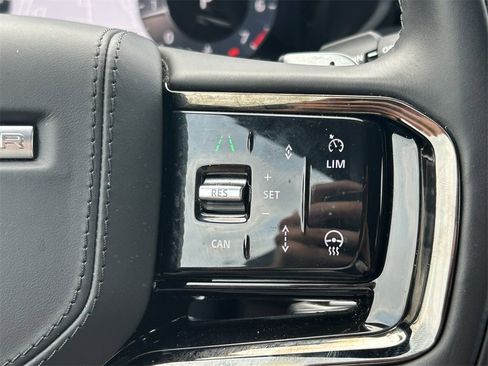 Used 2025 Land Rover Range Rover Velar S image 40