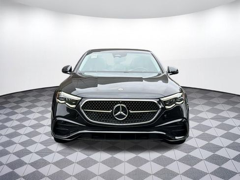 Used 2024 Mercedes-Benz E 350 4MATIC Sedan image 6